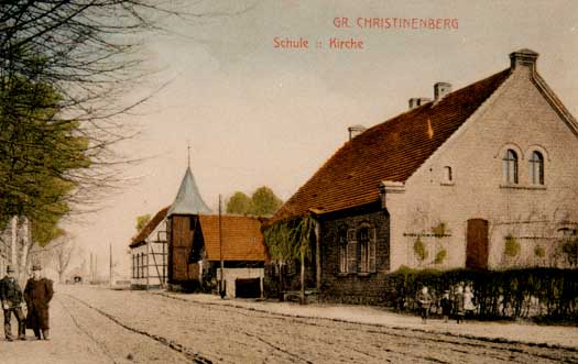 Gro Christinenberg: Schule und Kirche